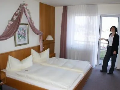 Ξενοδοχείο & Restaurant Wilhelm Von Nassau 3*